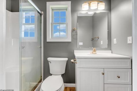 203 Foothills Lane Morgantown WV 26508