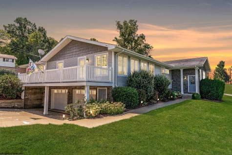 203 Foothills Lane Morgantown WV 26508
