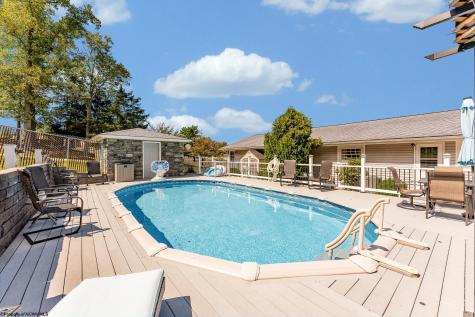 203 Foothills Lane Morgantown WV 26508