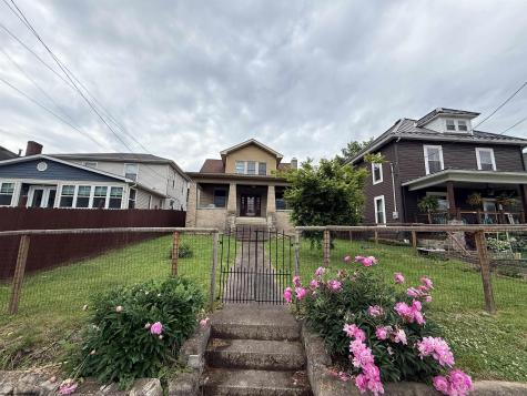 221 Lincoln Street Grafton WV 26354