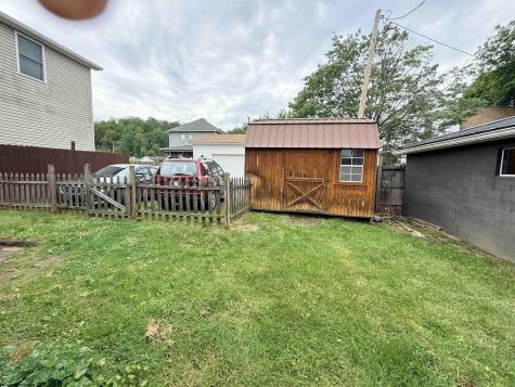 221 Lincoln Street Grafton WV 26354