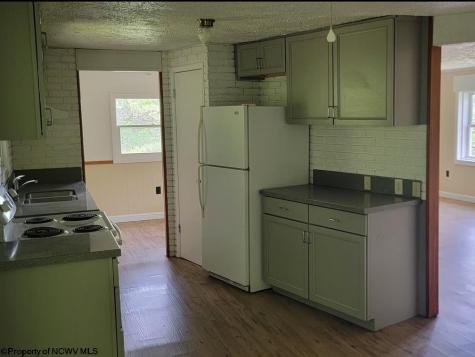 46 Pounds Hollow Road Morgantown WV 26508