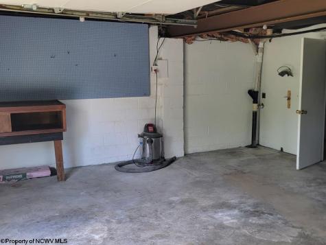 46 Pounds Hollow Road Morgantown WV 26508