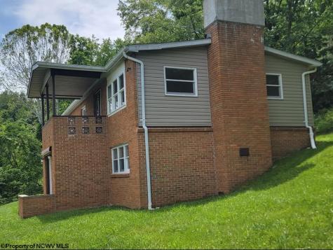 46 Pounds Hollow Road Morgantown WV 26508