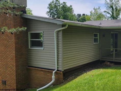 46 Pounds Hollow Road Morgantown WV 26508