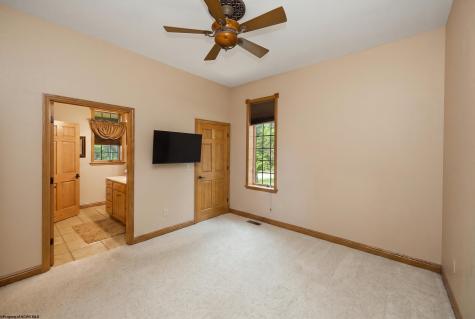 308 Diamond Cove Road Bridgeport WV 26330