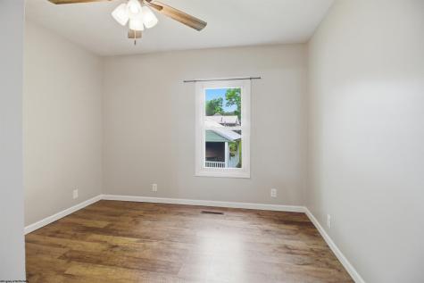 188 Parkway Drive Clarksburg WV 26301