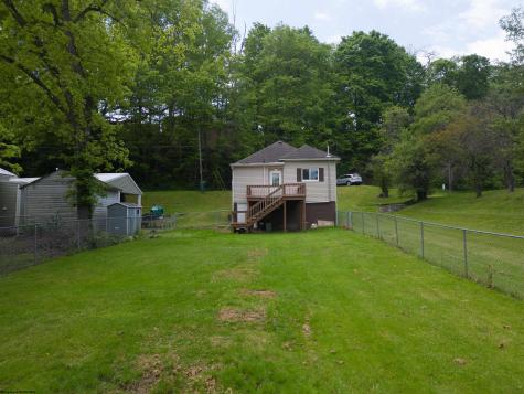 188 Parkway Drive Clarksburg WV 26301
