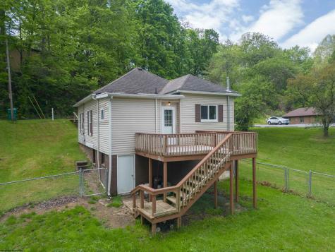 188 Parkway Drive Clarksburg WV 26301