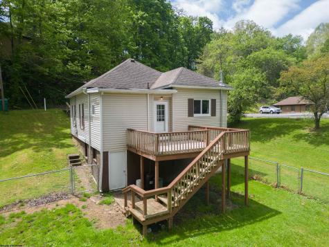 188 Parkway Drive Clarksburg WV 26301