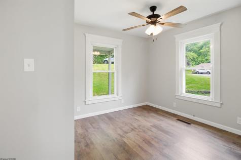 188 Parkway Drive Clarksburg WV 26301