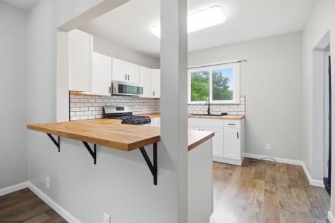 188 Parkway Drive Clarksburg WV 26301