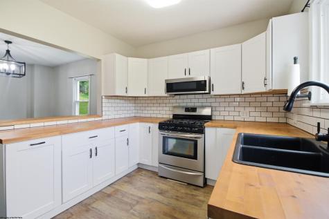 188 Parkway Drive Clarksburg WV 26301