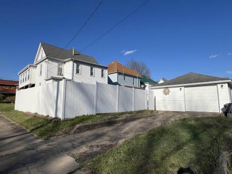 1101 4th Street Moundsville WV 26041