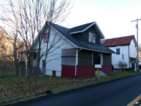 2040 Monumental Road Rivesville WV 26588