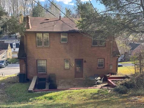 1113 Sunset Drive Fairmont WV 26554