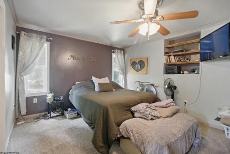1726 Davisson Run Road Clarksburg WV 26301