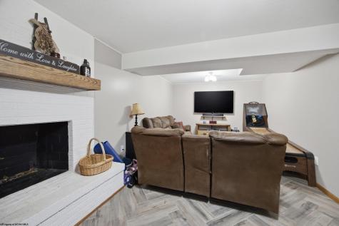 7 Coolview Lane Bridgeport WV 26330