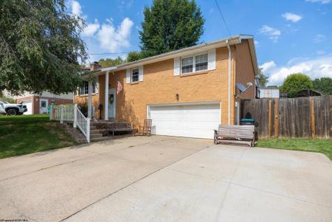 7 Coolview Lane Bridgeport WV 26330