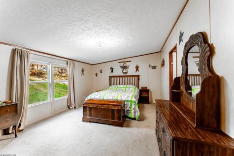 768 Nicholson Loop Road Morgantown WV 26508