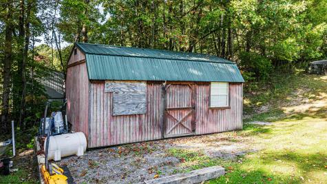 768 Nicholson Loop Road Morgantown WV 26508