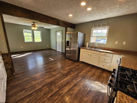 185 Powell Road Fairmont WV 26554