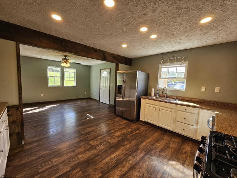 185 Powell Road Fairmont WV 26554