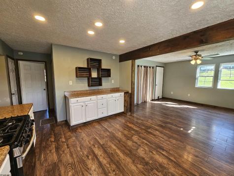 185 Powell Road Fairmont WV 26554