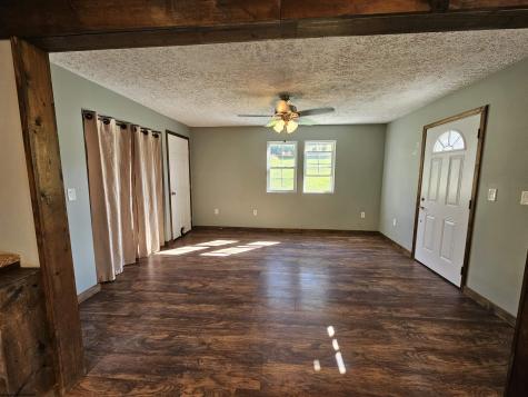 185 Powell Road Fairmont WV 26554