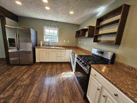 185 Powell Road Fairmont WV 26554