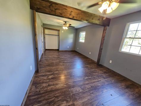 185 Powell Road Fairmont WV 26554
