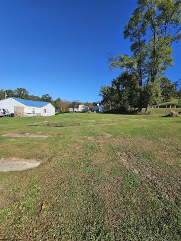185 Powell Road Fairmont WV 26554