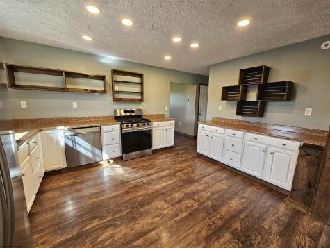 185 Powell Road Fairmont WV 26554
