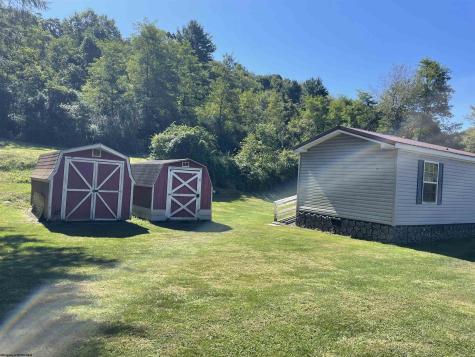 50 Boswell Street Tunnelton WV 26444
