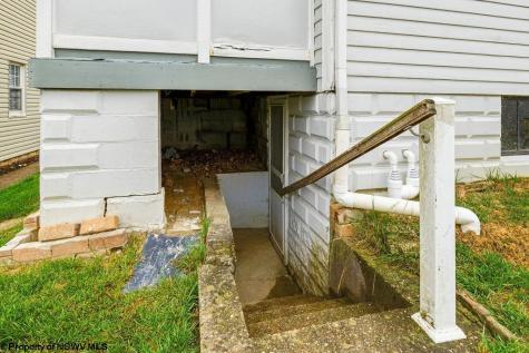218 Gordon Street Bridgeport WV 26330-0000
