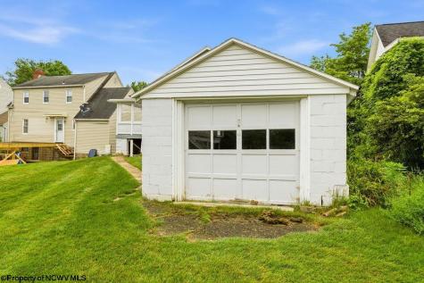 218 Gordon Street Bridgeport WV 26330-0000