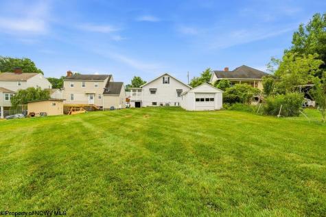 218 Gordon Street Bridgeport WV 26330-0000