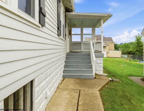 218 Gordon Street Bridgeport WV 26330-0000