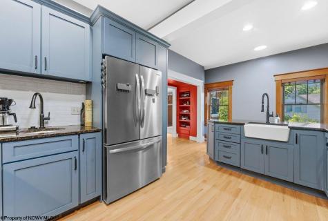895 Fairfax Drive Morgantown WV 26505