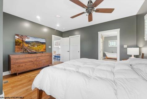 895 Fairfax Drive Morgantown WV 26505