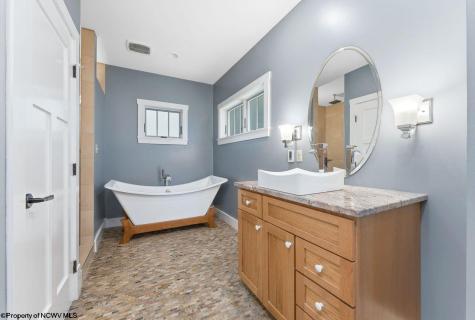 895 Fairfax Drive Morgantown WV 26505