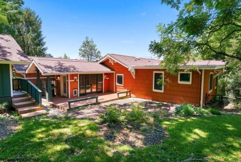 895 Fairfax Drive Morgantown WV 26505