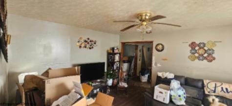 107 Kelly Street Clendenin WV 25045