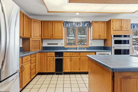 959 Southpoint Circle Morgantown WV 26505
