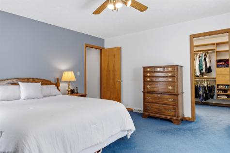 959 Southpoint Circle Morgantown WV 26505
