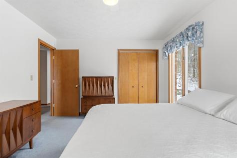 959 Southpoint Circle Morgantown WV 26505