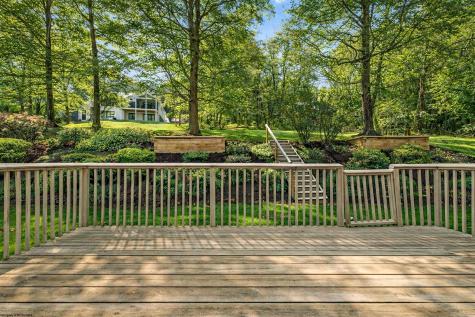 959 Southpoint Circle Morgantown WV 26505