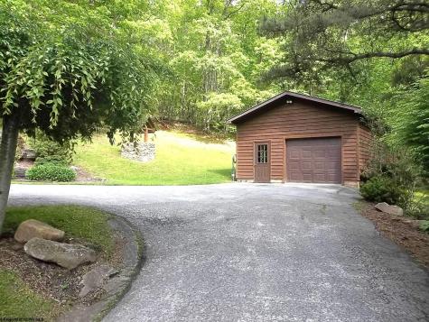 444 Gordon Road Beverly WV 26253