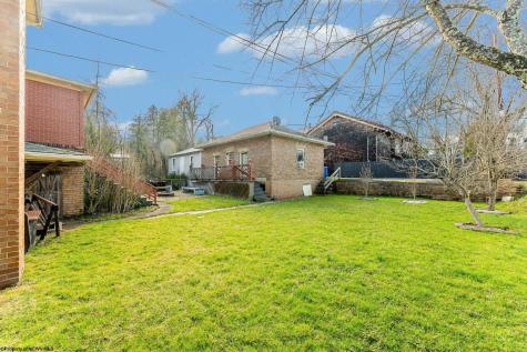709 Benoni Avenue Fairmont WV 26554
