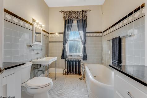 709 Benoni Avenue Fairmont WV 26554